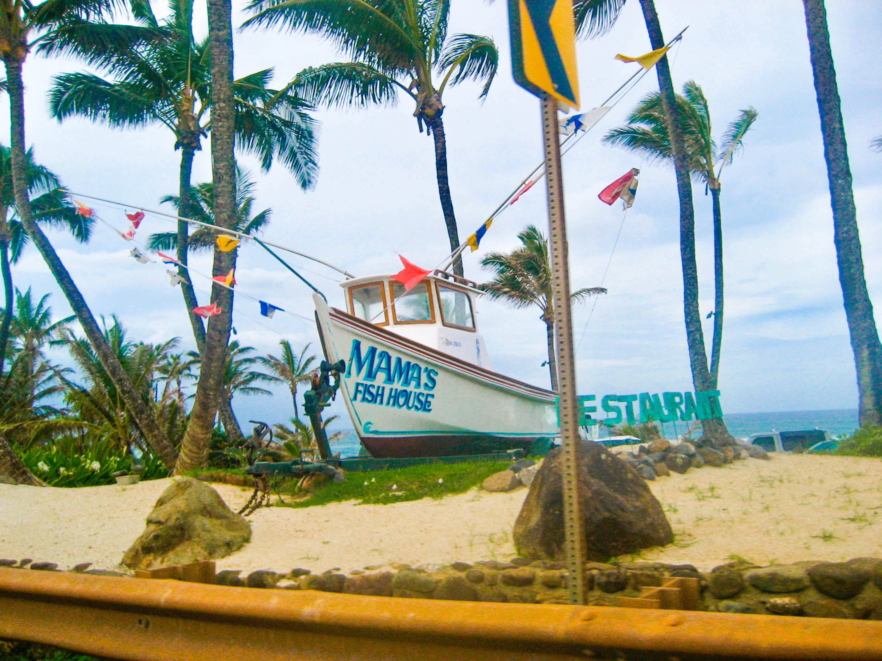 The boat at the entrance of Mama's Fish House 