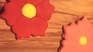 Beautiful and Easy Flower Cookies