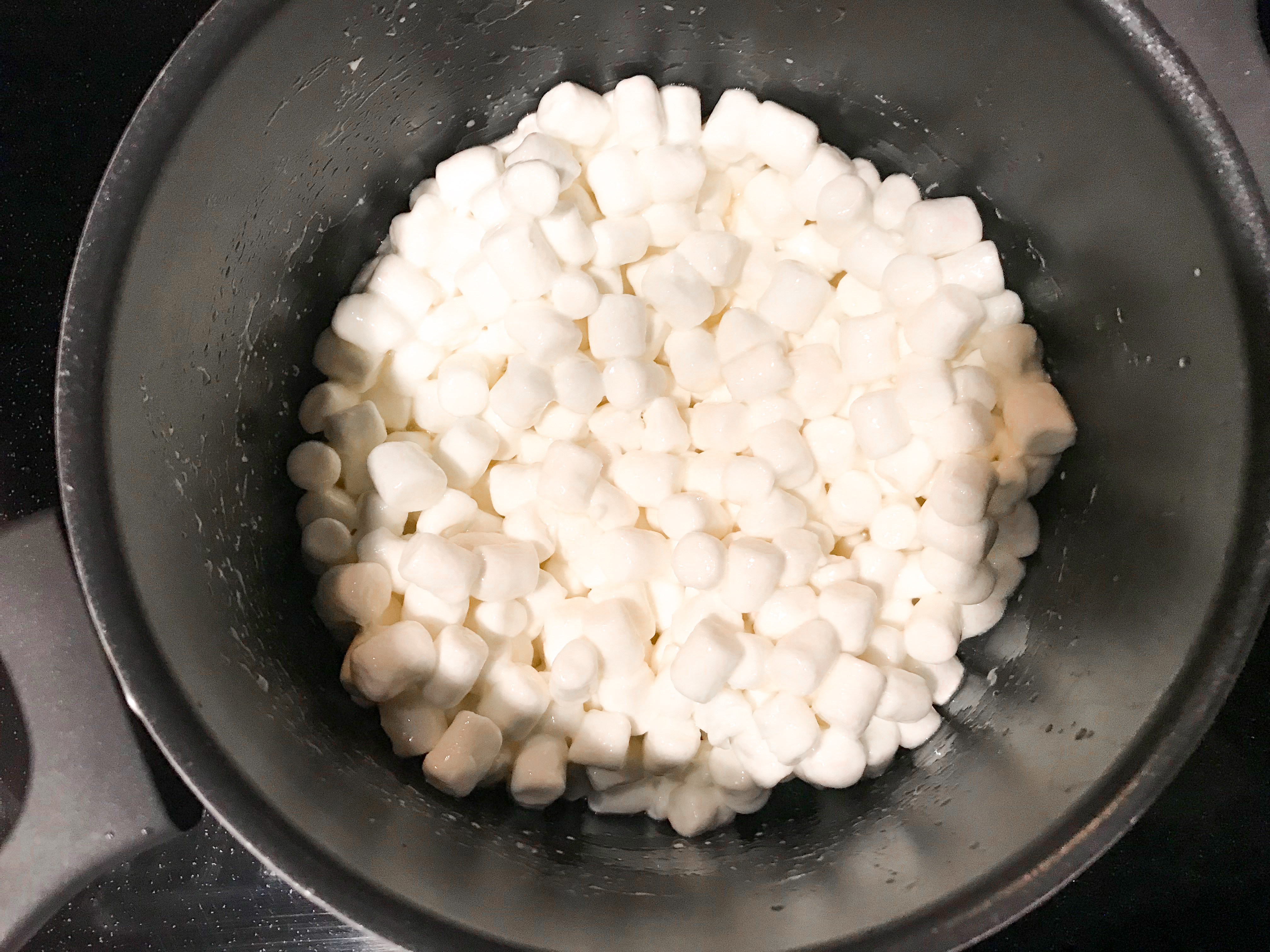 Marshmallows in a pot. 